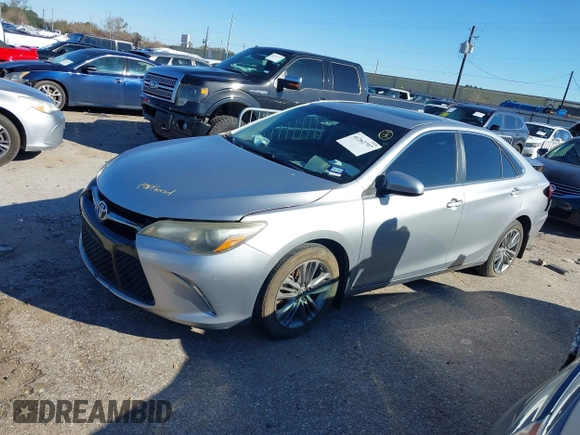 2015 Toyota Camry XLE z VIN 4T1BF1FK5FU891261, wystawiony jako IAAI lot #41262797 z przebiegiem 149 271 mil mil oraz . Historia ofert i sprzedaży dostępna na DreamBid. Obrazek 14.