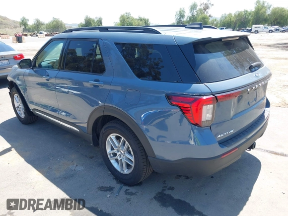 2025 Ford Explorer Active with VIN 1FMUK7DH3SGB03603, listed as a IAAI auction lot 41991711 with 2,071 mi miles and . Bid and sale history available at DreamBid. Image 3.