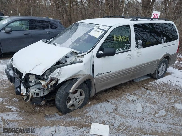 2000 Pontiac Montana with VIN 1GMDX03E8YD100304, listed as a IAAI auction lot 41594953 with 300,630 mi miles. Bid and sale history available at carsss.com. Image 2.