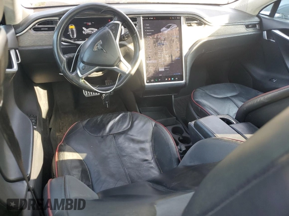 2013 Tesla Model S Performance с VIN 5YJSA1CP5DFP05260, выставлен на аукционе Copart как лот 62391945 с пробегом Не указан миль и Чистый • Clean title. История ставок и продаж доступна на DreamBid. Изображение 8.