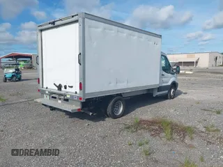 2019 Ford Transit with VIN 1FDBF8ZMXKKA68224, listed as a IAAI auction lot 42621453 with 107,981 mi miles and . Bid and sale history available at DreamBid. Image 4.