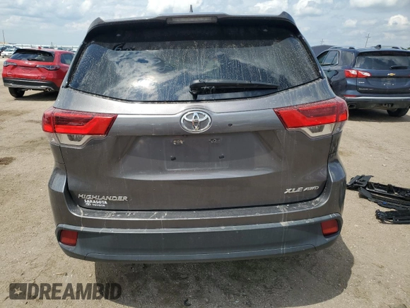 2017 Toyota Highlander XLE with VIN 5TDJZRFH8HS425504, listed as a Copart auction lot 59819625 with 149,287 mi miles and Salvage title. Bid and sale history available at DreamBid. Image 6.
