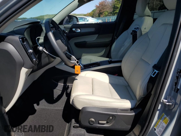 2024 Volvo XC40 Plus Bright Theme with VIN YV4L12UE0R2303399, listed as a Copart auction lot 68860824 with 7,281 mi miles and Salvage Title. Bid and sale history available at DreamBid. Image 7.
