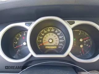2004 Toyota 4Runner SR5 z VIN JTEZU14R340023736, wystawiony jako IAAI lot #41485076 z przebiegiem 287 745 mil mil oraz . Historia ofert i sprzedaży dostępna na DreamBid. Obrazek 7.
