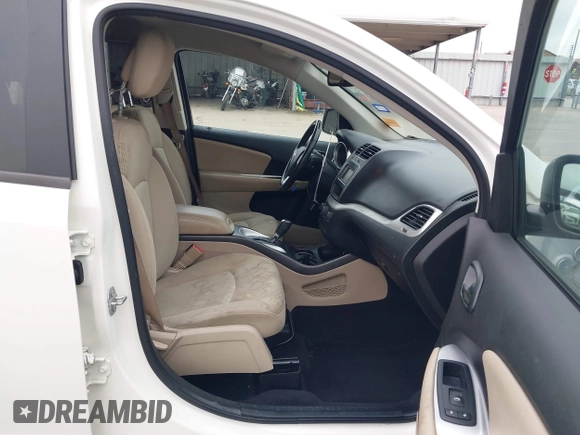 2020 Dodge Journey SE Value with VIN 3C4PDCAB4LT254595, listed as a IAAI auction lot 41572159 with 124,804 mi miles and . Bid and sale history available at carsss.com. Image 5.