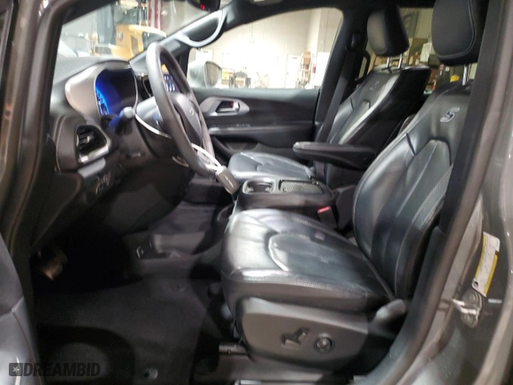 2022 Chrysler Pacifica Touring L with VIN 2C4RC1BG9NR187847, listed as a Copart auction lot 48363525 with 20,514 mi miles and Salvage Title. Bid and sale history available at carsss.com. Image 7.