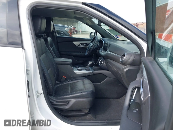 2021 Chevrolet Blazer LT z VIN 3GNKBCRS3MS576373, wystawiony jako IAAI lot #41538823 z przebiegiem 89 181 mil mil oraz . Historia ofert i sprzedaży dostępna na DreamBid. Obrazek 5.