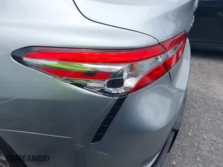2018 Toyota Camry LE with VIN 4T1B11HK7JU099875, listed as a IAAI auction lot 41503123 with 60,202 mi miles. Bid and sale history available at carsss.com. Image 19.