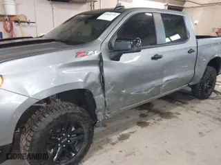 2024 Chevrolet Silverado 1500 LT Trail Boss with VIN 3GCUDFED9RG416593, listed as a IAAI auction lot 41896750 with 7,375 mi miles. Bid and sale history available at carsss.com. Image 6.