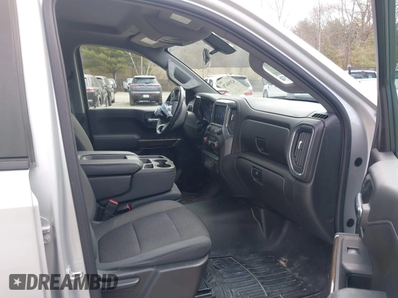 2019 Chevrolet Silverado 1500 LT with VIN 1GCUYDED1KZ111474, listed as a IAAI auction lot 42050470 with 50,851 mi miles. Bid and sale history available at carsss.com. Image 5.