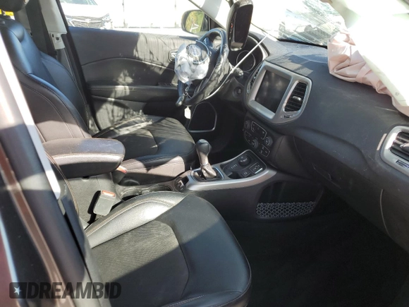 2019 Jeep Compass Latitude with VIN 3C4NJDBB9KT665820, listed as a Copart auction lot 49905275 with 0 mi miles and Non Repairable. Bid and sale history available at carsss.com. Image 7.