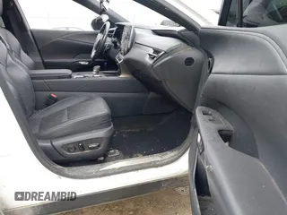 2023 Lexus RX 350 z VIN 2T2BAMBAXPC007570, wystawiony jako IAAI lot #41941157 z przebiegiem 74 026 mil mil oraz . Historia ofert i sprzedaży dostępna na DreamBid. Obrazek 5.