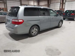 2006 Honda Odyssey EX with VIN 5FNRL38456B101102, listed as a IAAI auction lot 41861721 with 232,819 mi miles. Bid and sale history available at carsss.com. Image 4.