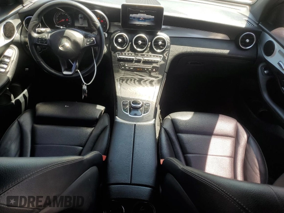 2019 Mercedes-Benz GLC 300 with VIN WDC0G4JB2KV194307, listed as a Copart auction lot 57861375 with 156,910 mi miles and Clean title. Bid and sale history available at DreamBid. Image 8.