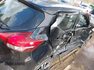 2020 Nissan Kicks SV z VIN 3N1CP5CV5LL496923, wystawiony jako IAAI lot #41440962 z przebiegiem 89 782 mil mil oraz . Historia ofert i sprzedaży dostępna na DreamBid. Obrazek 16.