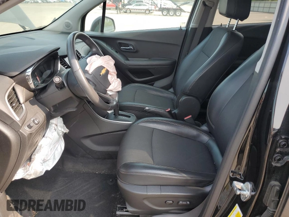 2020 Chevrolet Trax LT with VIN KL7CJPSB2LB336966, listed as a Copart auction lot 59807465 with 31,878 mi miles and Salvage title. Bid and sale history available at DreamBid. Image 7.