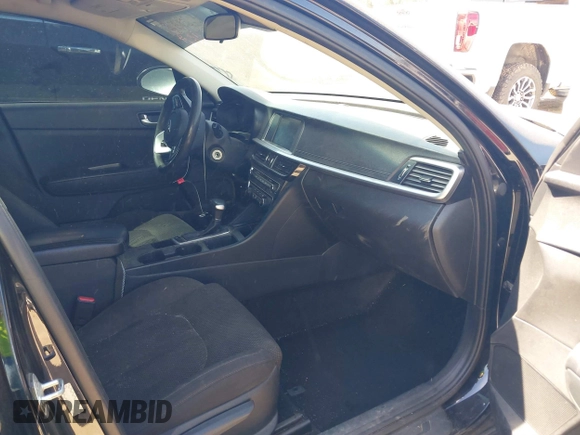 2020 Kia Optima LX z VIN 5XXGT4L32LG421062, wystawiony jako IAAI lot #41879797 z przebiegiem 203 379 mil mil oraz . Historia ofert i sprzedaży dostępna na DreamBid. Obrazek 5.