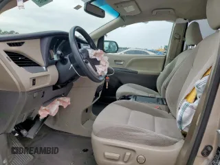 2016 Toyota Sienna LE AAS z VIN 5TDKK3DC4GS708297, wystawiony jako Copart lot #60711545 z przebiegiem 106 393 mil mil oraz Szkoda całkowita • Salvage title. Historia ofert i sprzedaży dostępna na DreamBid. Obrazek 7.