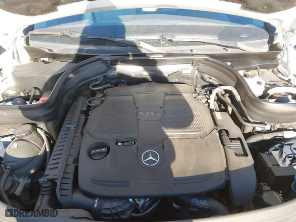 2013 Mercedes-Benz GLK-Class GLK 350 with VIN WDCGG8JB7DG101780, listed as a IAAI auction lot 41679176 with 73,310 mi miles. Bid and sale history available at carsss.com. Image 10.