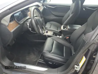 2020 Tesla Model S Long Range с VIN 5YJSA1E28LF390602, выставлен на аукционе Copart как лот 63778115 с пробегом 39 802 миль миль и Списание • Salvage title. История ставок и продаж доступна на DreamBid. Изображение 7.