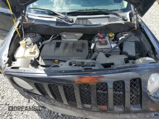 2017 Jeep Patriot Latitude with VIN 1C4NJPFB2HD183118, listed as a Copart auction lot 45502185 with 111,172 mi miles and Salvage Title. Bid and sale history available at DreamBid. Image 12.