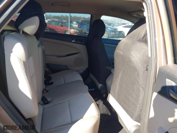 2016 Hyundai Tucson Sport with VIN KM8J33A20GU183234, listed as a IAAI auction lot 41429777 with 113,077 mi miles. Bid and sale history available at carsss.com. Image 8.