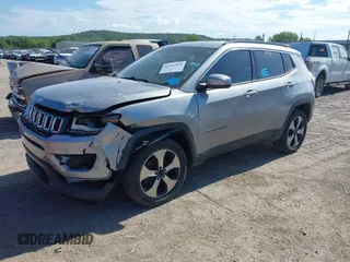 2017 Jeep Compass Latitude with VIN 3C4NJDBBXHT656407, listed as a IAAI auction lot 42562826 with 78,057 mi miles and . Bid and sale history available at DreamBid. Image 2.