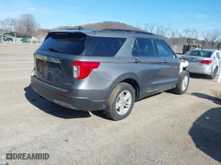 2021 Ford Explorer XLT with VIN 1FMSK8DH4MGA13408, listed as a IAAI auction lot 41863457 with 76,530 mi miles. Bid and sale history available at carsss.com. Image 4.