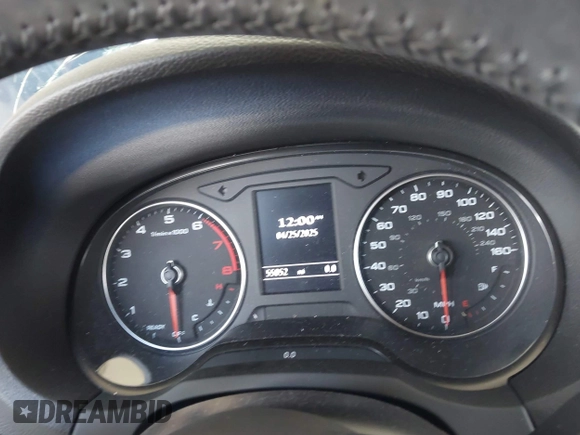 2017 Audi A3 Premium z VIN WAUAUGFF1H1058697, wystawiony jako IAAI lot #42159744 z przebiegiem 55 852 mil mil oraz . Historia ofert i sprzedaży dostępna na DreamBid. Obrazek 7.