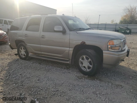 2003 GMC Yukon Denali with VIN 1GKEK63U23J175676, listed as a Copart auction lot 75700804 with 0 mi miles and Non Repairable. Bid and sale history available at carsss.com. Image 4.