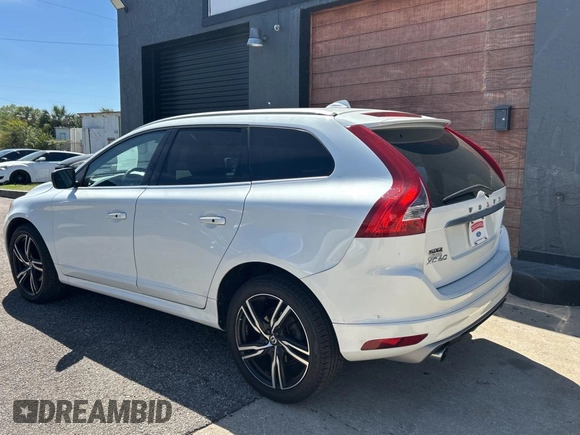 2017 Volvo XC60 R-Design with VIN YV449MRS8H2035952, listed as a Copart auction lot 50250945 with 80,239 mi miles and Clean title. Bid and sale history available at DreamBid. Image 3.