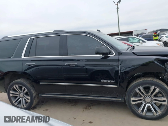 2018 GMC Yukon Denali with VIN 1GKS1CKJXJR300708, listed as a IAAI auction lot 41213592 with 110,789 mi miles. Bid and sale history available at carsss.com. Image 14.