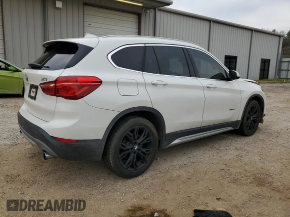 2017 BMW X1 sDrive28i with VIN WBXHU7C30H5H38049, listed as a Copart auction lot 51007915 with 52,963 mi miles and Salvage Title. Bid and sale history available at carsss.com. Image 3.