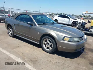2001 Ford Mustang Deluxe с VIN 1FAFP44471F171133, выставлен на аукционе IAAI как лот 42478246 с пробегом 162 791 миль миль и . История ставок и продаж доступна на DreamBid. Изображение 1.