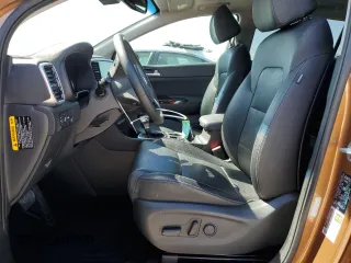 2021 Kia Sportage EX with VIN KNDPNCAC2M7924768, listed as a Copart auction lot 57914625 with 25,798 mi miles and Salvage title. Bid and sale history available at DreamBid. Image 7.