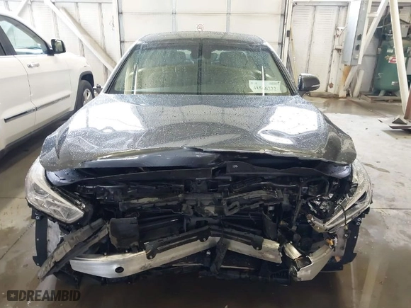 2019 Genesis G90 5.0L Ultimate with VIN KMHG54JH5KU050718, listed as a IAAI auction lot 41566222 with 64,095 mi miles. Bid and sale history available at carsss.com. Image 6.