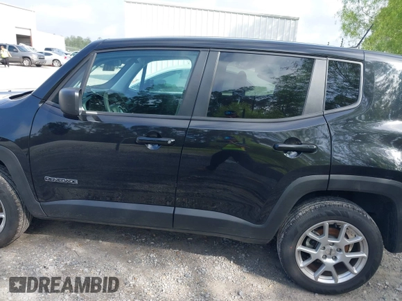 2023 Jeep Renegade Latitude with VIN ZACNJDB12PPP72694, listed as a IAAI auction lot 41922408 with 29,818 mi miles and . Bid and sale history available at DreamBid. Image 14.