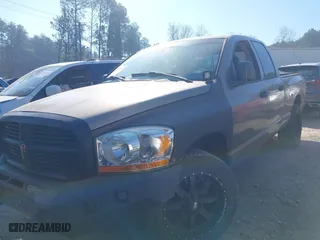 2006 Dodge Ram 1500 SLT with VIN 1D7HA182X6J183590, listed as a IAAI auction lot 41655170 with 488,650 mi miles. Bid and sale history available at carsss.com. Image 2.