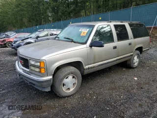 1999 GMC Suburban with VIN 3GKFK16RXXG541485, listed as a Copart auction lot 49271315 with 238,043 mi miles and Clean Title. Bid and sale history available at carsss.com. Image 1.