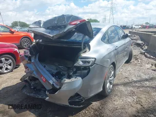 2015 Chrysler 200 S с VIN 1C3CCCBB5FN696911, выставлен на аукционе IAAI как лот 42394373 с пробегом 142 101 миль миль и . История ставок и продаж доступна на DreamBid. Изображение 4.