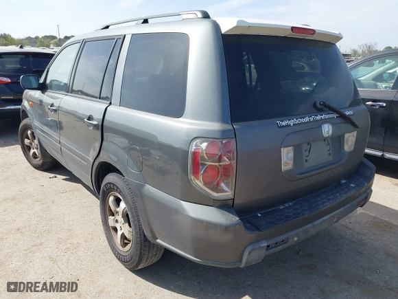 2008 Honda Pilot SE with VIN 5FNYF28328B010912, listed as a IAAI auction lot 41791807 with 247,065 mi miles. Bid and sale history available at carsss.com. Image 3.