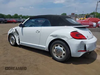 2015 Volkswagen Beetle Classic с VIN 3VW517AT4FM809038, выставлен на аукционе IAAI как лот 42621859 с пробегом 106 118 миль миль и . История ставок и продаж доступна на DreamBid. Изображение 6.