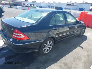 2007 Mercedes-Benz C 280 Luxury with VIN WDBRF92H77F932070, listed as a IAAI auction lot 42151190 with 142,571 mi miles and . Bid and sale history available at DreamBid. Image 4.