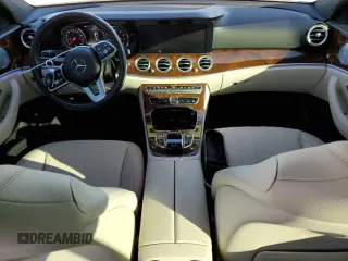 2019 Mercedes-Benz E 450 with VIN WDDZH6JBXKA577611, listed as a Copart auction lot 89203545 with 39,019 mi miles and Salvage Title. Bid and sale history available at DreamBid. Image 8.