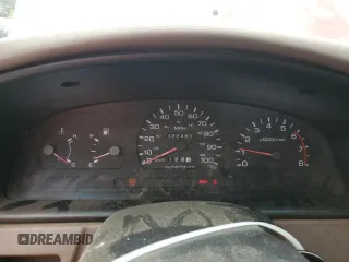 1997 Nissan Frontier XE z VIN 1N6SD11SXVC393477, wystawiony jako Copart lot #59584105 z przebiegiem 322 465 mil mil oraz Czysty tytuł • Clean title. Historia ofert i sprzedaży dostępna na DreamBid. Obrazek 9.