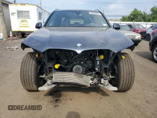 2019 BMW X5 xDrive40i with VIN 5UXCR6C57KLL11051, listed as a Copart auction lot 60268695 with 169,671 mi miles and Salvage title. Bid and sale history available at DreamBid. Image 5.