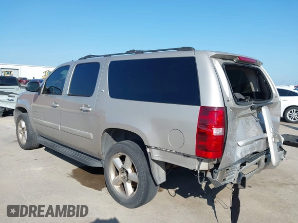 2007 Chevrolet Suburban LTZ z VIN 3GNFC16J57G103628, wystawiony jako IAAI lot #42373026 z przebiegiem 293 570 mil mil oraz . Historia ofert i sprzedaży dostępna na DreamBid. Obrazek 3.