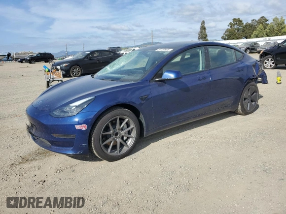 2023 Tesla Model 3 z VIN 5YJ3E1EA3PF685323, wystawiony jako Copart lot #53153905 z przebiegiem 23 242 mil mil oraz Szkoda całkowita • Salvage title. Historia ofert i sprzedaży dostępna na DreamBid. Obrazek 1.