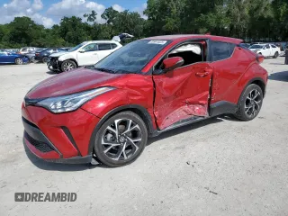 2021 Toyota C-HR LE z VIN NMTKHMBX0MR120255, wystawiony jako Copart lot #56961025 z przebiegiem 80 771 mil mil oraz Nie do naprawy • Non repairable. Historia ofert i sprzedaży dostępna na DreamBid. Obrazek 1.