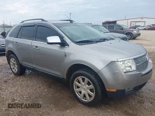2008 Lincoln MKX with VIN 2LMDU68C78BJ20315, listed as a IAAI auction lot 41605710 with 199,903 mi miles. Bid and sale history available at carsss.com. Image 1.